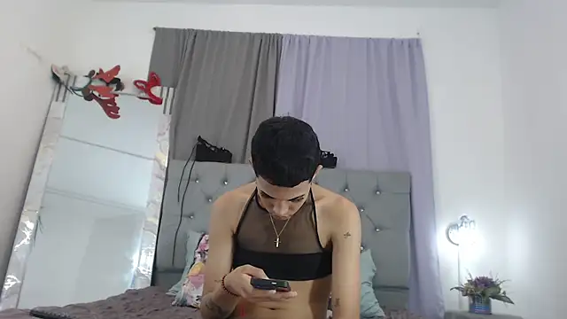 Phillip_Cox Chat XXX live