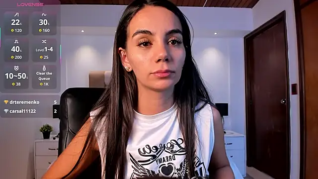 martina_mancini's Live XXX Chat