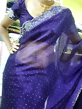 Cuteteluguammmaie 现场XXX聊天