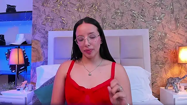Chatroom XXX en direct de ValkyriaSteel