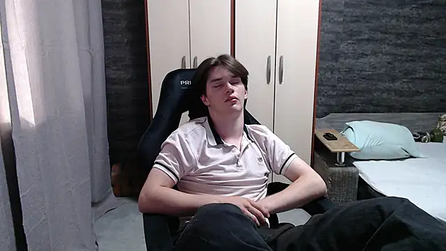 Онлайн чат XXX arthur___king