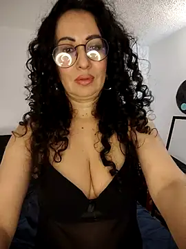 دردشة SamanthaAntolin الجنسية المباشرة