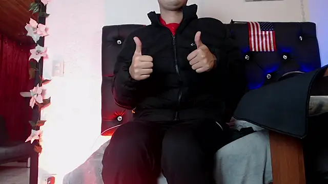 Онлайн чат XXX Maximo_Lux