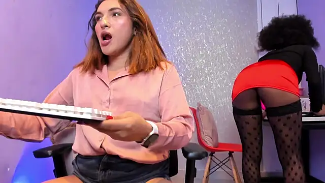 XXX chat uživo modela TomLondon_