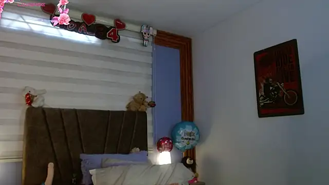 Nadia_84's Live XXX Chat