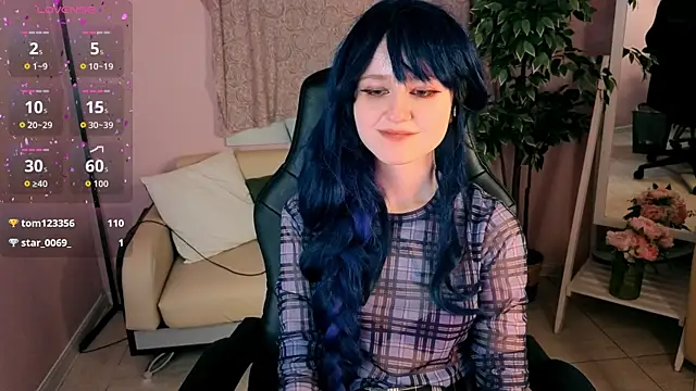 LinaVeritas' Live XXX Chat