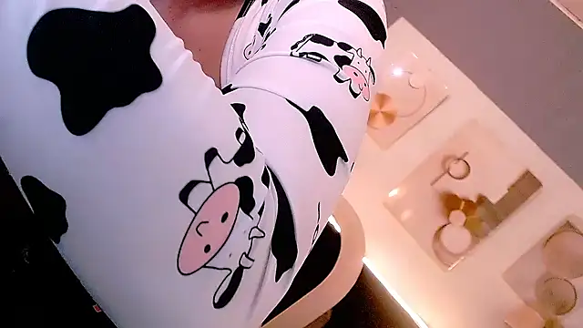 Sassalillyx's Live XXX Chat