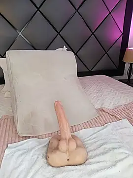 ELLA_KELLY Live XXX-chat