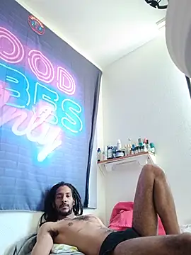 Mikaaa97 XXX чат на живо
