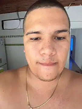 Patricio_02's Live XXX Chat
