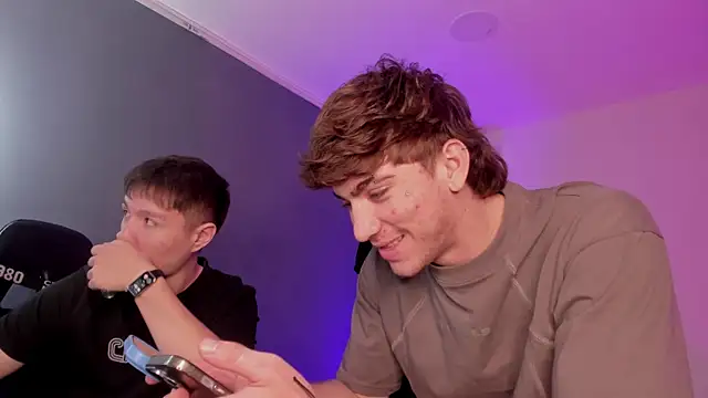 Handsomeboyss19 Live XXX-Chat