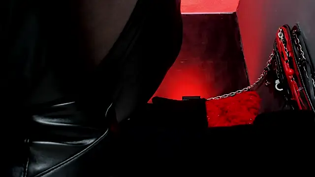 DemetraStone Live XXX Chat