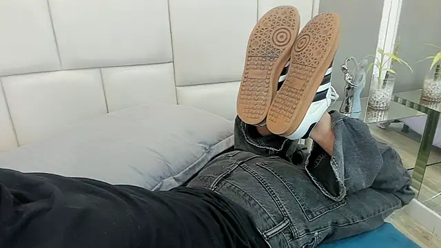 thom_ames 现场XXX聊天