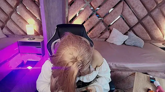 Chat XXX ao vivo de lya_nekko_
