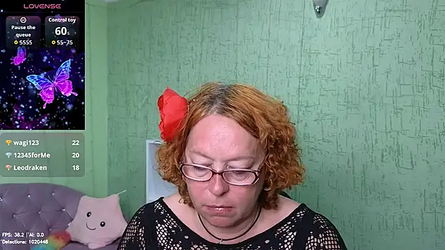 Chat XXX en directo de Fara_Flutte