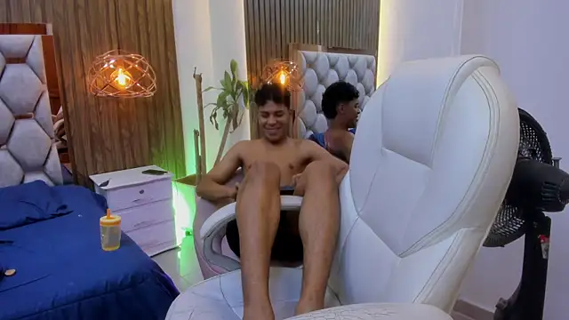 Chat XXX ao vivo de Colby_driscoll