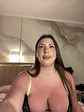 Chatroom XXX en direct de Miss-Tiffaa