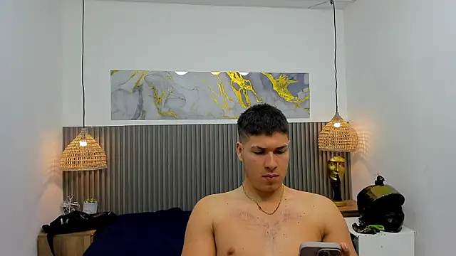Chat +18 de AlessandroFranco ao vivo