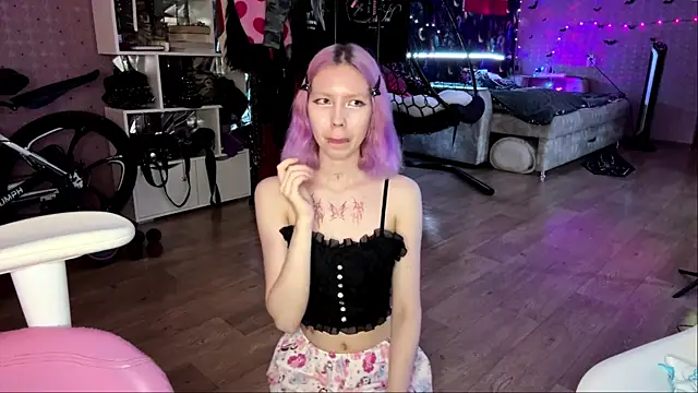 Chat +18 de lonely_bunny ao vivo