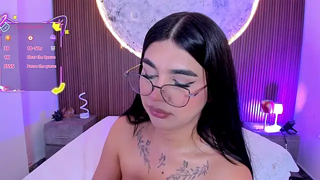 RoseCassie élő XXX-chatje