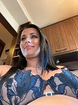 Hotmomcheckk_'s Live XXX Chat