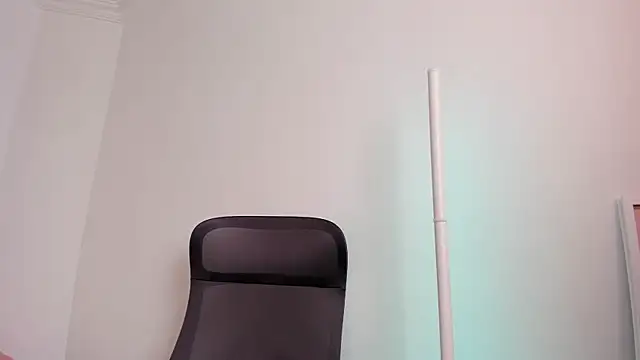 canelleGarces' Live XXX Chat