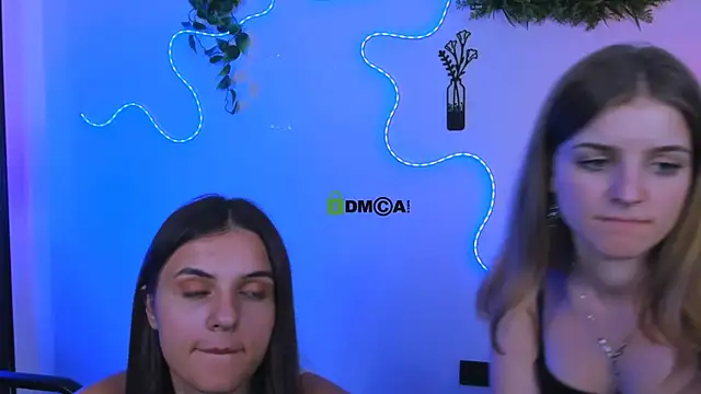 lisa_dark_'s Live XXX Chat