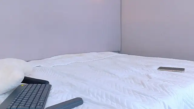 ZoeyPetit 라이브 XXX 채팅