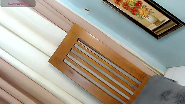 Littleslutty_baby Webcam Show