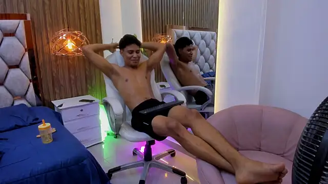 Czat XXX na żywo – Colby_driscoll