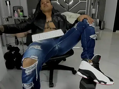 master_leather's Live XXX Chat
