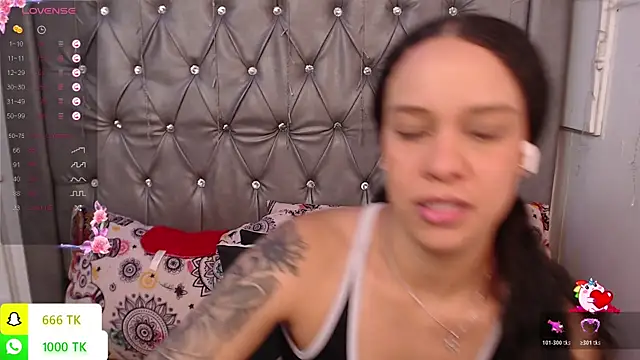 LAILAGUMMY Live XXX-Chat