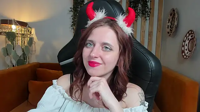 FreyaVeys: вебкам-шоу