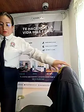 Valentina--1's Live XXX Chat