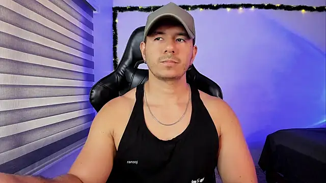 ransoj live XXX chat