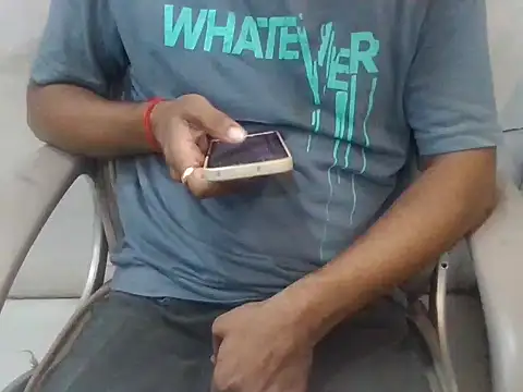 XXX chat uživo modela Aloneisbest