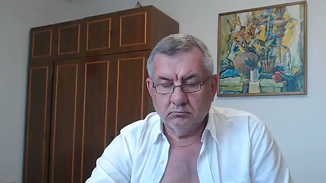 Онлайн чат XXX machomale3