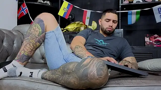 matteosantos – webcam-show