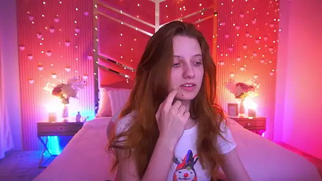 CuteeFoxy's Live XXX Chat