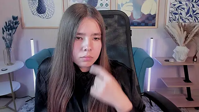 SayaHeartnet Adlı Modelin Canlı XXX Sohbeti