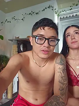 Živý XXX chat SAMY_AND_FRIENDSS