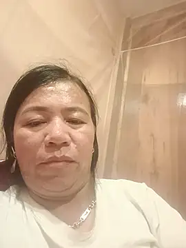 Chat XXX ao vivo de Chilly-wet