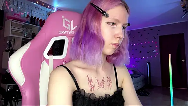 lonely_bunny live XXX chat