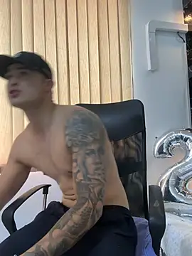 XXX chat uživo modela Alexander_ferre