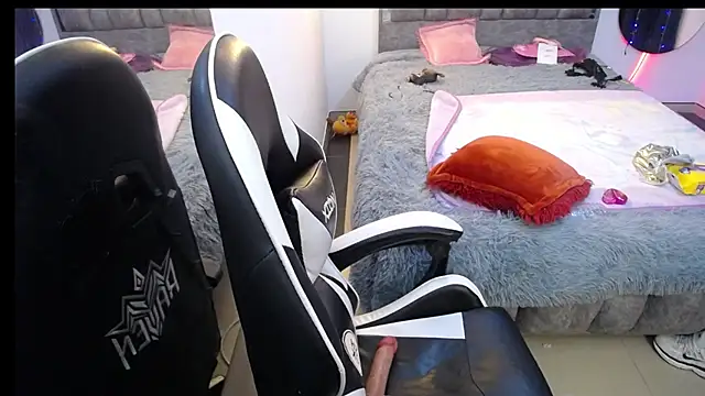 konojan_6 Adlı Modelin Canlı XXX Sohbeti