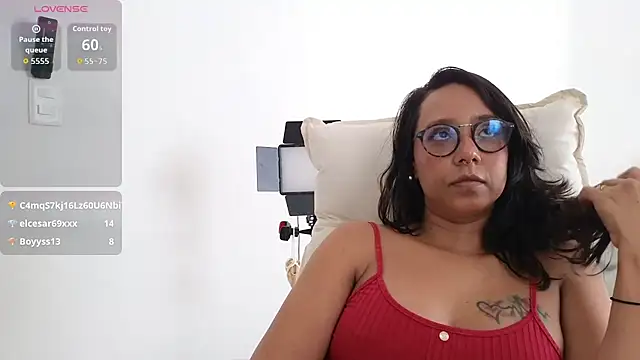 Chat XXX en directo de -CoconutCandy-