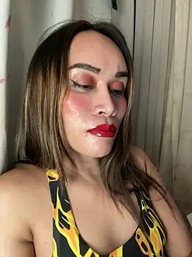 RomanticPearlTS webcam show