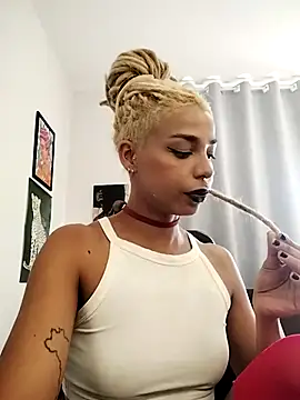 Helenoir Chat XXX live