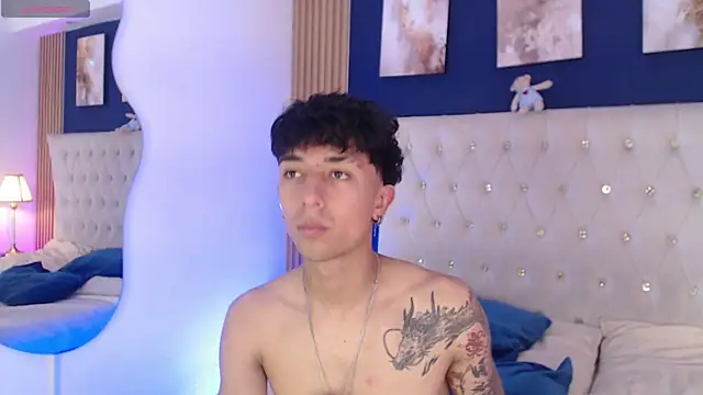 Aiden_Rivers_n Live XXX chat
