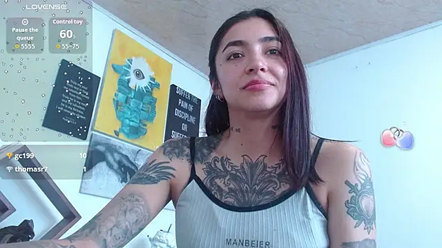 ZoeBakers_'s Live XXX Chat